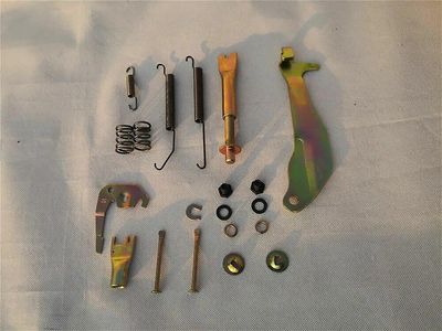 Takapyörän jarrujen korjauspaketti korjaussarjalle Mitsubishi PAJERO V31 V32 V33 V43 MR205288 MR205289 MR205287 MR205286~32773