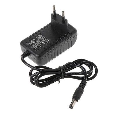 EU-pistoke 100V-240V - 6V 2A AC/DC-kytkentävirtalähdesovittimelle