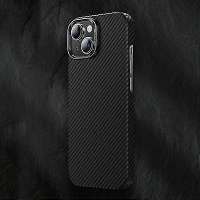 IPhone 15 Benks 600D Kevlar hiilikuituinen matkapuhelinkotelo Musta 15 Pro