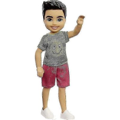 Barbie Chelsea Boy 6-tuumainen nukkeruskeaverikkö yllään Camo T-paita, 1 Ea