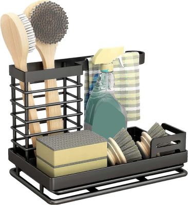 Säilytysteline, jossa irrotettava tippatarjotin, pyykkiteline, keittiövälineet, astiapyyhe, pyyhe, ripustettavat vaatteet, sieniharja, pyyhe, asfal...