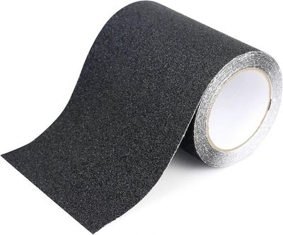 Liukumaton teippi erittäin tarttuvalla, paksulla PVC-pohjakerroksella turvallisiin portaisiin, ramppiin ja rullalautoihin