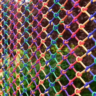 fargerik nylon tau barn sikkerhet nett barnehage anti-fall nett trapper balkong rekkverk barnesikker mesh rutenett beskyttende nett 2,5 m bredde 5c...