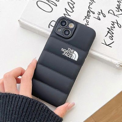 IPhone 14/14 Pro / 14 Plus / 14 Pro Max - talvinen untuvatakki 3D Puffer pehmeä kangas puhelinkotelo musta 14promax Black lens