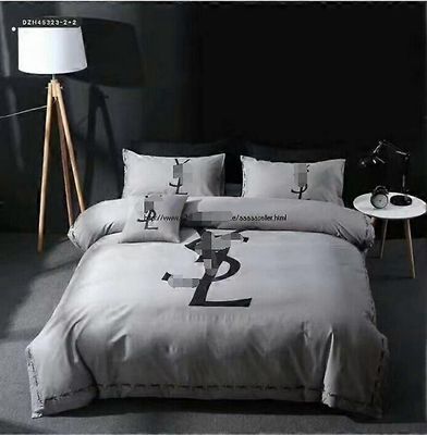 v5482 Lakanat Luxury Brand Classic Pattern Printed päiväpeitteet Muoti Comforter Cover Set Lakanat IU5482 240x260cm 94x102in