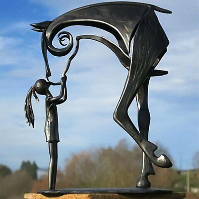 Manchalk metall hest statue skulptur kunst moderne hjem desktop ornamenter figur håndverk kyss