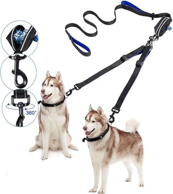 Dobbel 2 hundebånd, 2 store hunder (50 kg) hundebånd med bæsjposedispenser, 6,6 fot justerbar båndreflekterende flokefri (2 hunder)