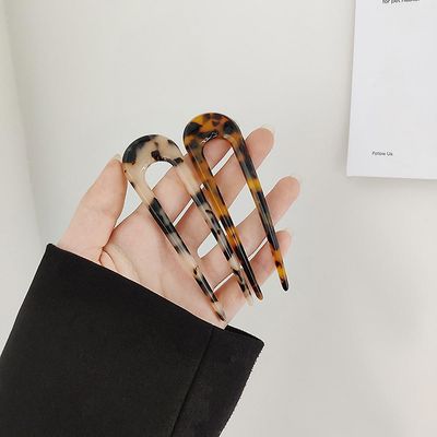 Varychmoo Kvinder Pige U formet Leopard Hair Pin Stick franske hår klip skildpadde Shell Hairpin Kaffe og kød farve 2PCS