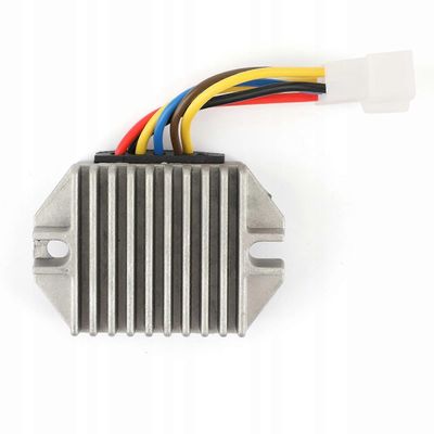 Jännitteensäädin John Deere Am126304 Auc12632:lle