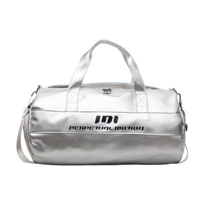 Urheilulaukku Suurikapasiteettinen kuntolaukku Matkalaukku Viikonloppulaukku Matkalaukku Yölaukku Kenkälokerolla Hopea