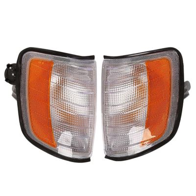 Auton kulmavalo edessä suuntavilkun merkkivalo E-luokkaan W124 1985-1996 1248261243 1248261143