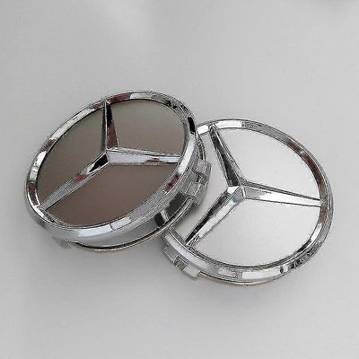 4 pyöräkeskukset Mercedes Benz Hopea 75mm napakorkit