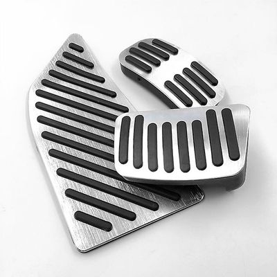 aluminium gummi bilakselerator fotstøtte pedalplate clutch brems pedal deksel for Toyota corolla e210 12th 2019 2020 tilbehør AT 3 stk Sølv