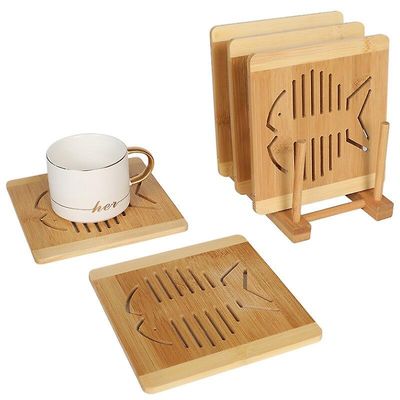 4pcs Household Coaster gryderet mat og stå fisk-formet Hollow dækkeserviet Bagning Måtter