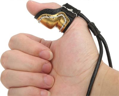 Jousiammuntahansikas metsästyspeukalo sormensuoja, jousiammunta peukalorengas, messinki pehmeä nahka peukalosuojarengas jousiammunta sormisuoja per...