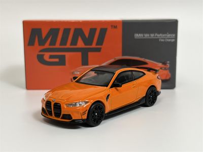 BMW M4 M-Performance G82 Fire Orange RHD 1:64 skala Mini GT MGT00526R