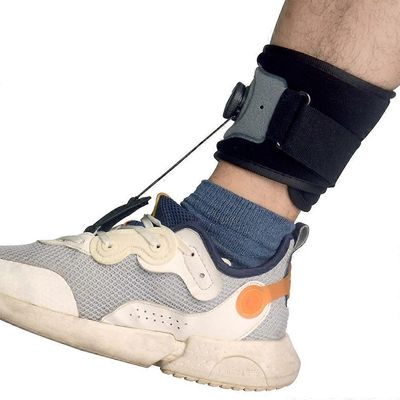 Pudota jalkatuki AFO AFO: t tukevat hihnahissiä Poliomyeliitti Hemiplegia Stroke Universal Koko