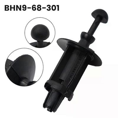 Helppo asentaa takaluukun verhoilupaneelin ripustussolki Mazda 3 BM Axela Hatchback CX 30 Cx4 CX3 -sertifioidulle laadulle