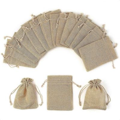 24 kpl musliinipussit luonnolliset säkkikangaspussit - uudelleenkäytettävät säkkikangaslahjapussit kiristysnauhakoruilla Säkkikangassäkki keskikoko...