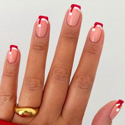 24 kpl lyhyt tekokynsien joulupuristin kynsien jouluhattu tekokynsien ranskalainen kärki täysi peitetikku kynnessä Monivärinen