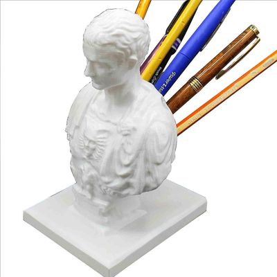 Julius Caesar Ides maaliskuun kynästä / lyijykynäpidikkeestä veistos työpöydän järjestäjä-yuyu