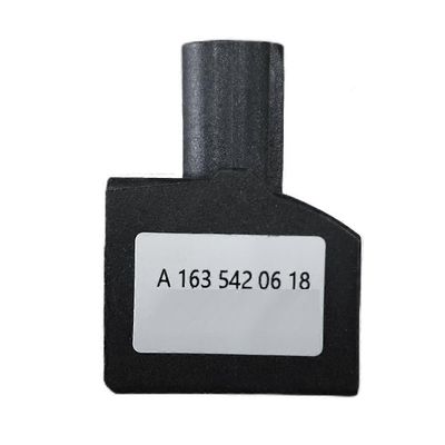 Auton YAW-nopeuden sivuttaiskiihtyvyysanturi A1635420618 malleille W202 W203 W163 W208 SLK320 SLK32 A/MG ML500 ML430 Musta