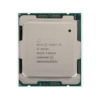 Core i9-9940X -suoritin - kanta LGA 2066 14 ydintä 28 säiettä 3,3 GHz 19,25 Mt L3-välimuisti 165 W.