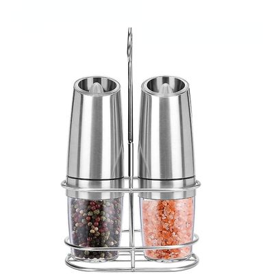 Jying 2pcs Sæt Electric Automatisk Mill Peber med stand og saltkværn Led Light Peper Spice Grain Mills Porcelæn Slibning Core Mill Køkken Tools Sølv