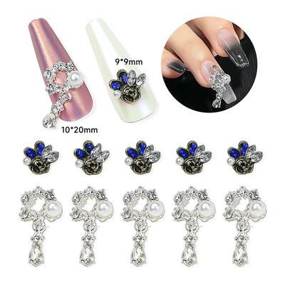 Manicure smykker legering perle vedhæng serie retro blomst internet berømthed bærbar manicure negle klistermærker diamant dekoration 10 stykker