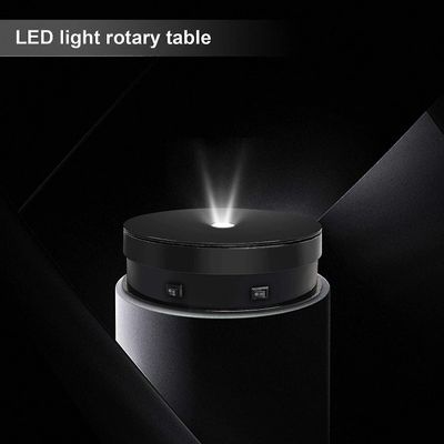 Päivitä 360 pyörivä kaksisuuntainen moottoroitu pyörivä näyttöteline led-valolla, valokuvausnäyttöteline tuotteille ja koruille - 35lb, 8inch (valk...