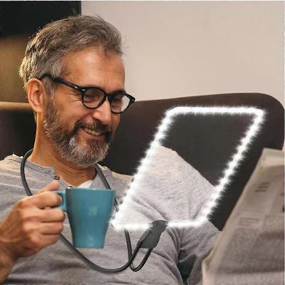 Unbrand Ladattava handsfree-suurennuslasi valolla ja jalustalla 5X suurennuslasi kaulan suurennuslasi senioreille lukemiseen, korjaamiseen ja ompel...