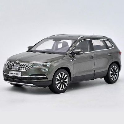1:18 Skoda OCTAVIA COMBI YETI KAROQ KODIAQ Superb Alloy Diecast -auton malli alkuperäinen laatikko KAROQ Vihreä