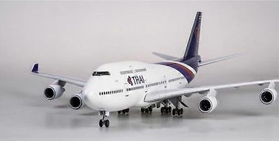 1/150 mittakaava 47cm lentokone 747 B747 lentokone Thaimaa THAI lentoyhtiö malli w kevyt ja pyörä painevalettu muovihartsitaso ilman valoa