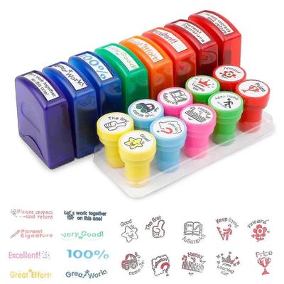 18 kpl opettajan leimasimia luokkahuoneeseen, itsetäyttyvät motivoivat arvosteluleimasimet opettajan tarvikkeisiin, vanhempien kyltti