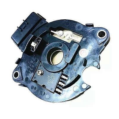 Auton sytytysmoduuli J834A Korvaava istuvuus Mitsubishi J834 M67580 sytytysvahvistimen ohjauskammen kulma-anturille