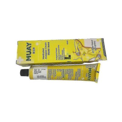 Thaimaalainen Muay nyrkkeilyhierontavoide