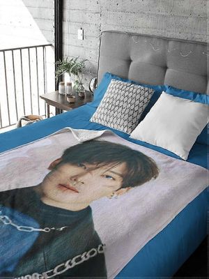 Mukautettu K-pop-valokuvahuopa, Wonwoo Kpop samettinen huopa, mukautettu lahja karaatille ja K-pop-faneille, henkilökohtainen puolueellisuustuotela...