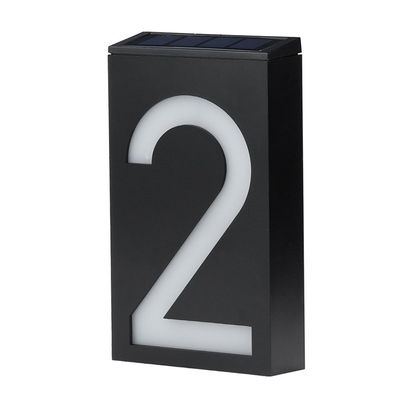Solcelledrevet husnummerlys 2