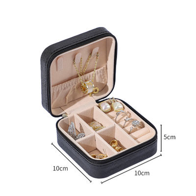 Pieni korurasia - Elegantti PU-nahkaa Black