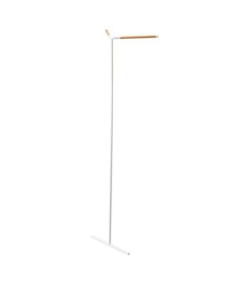 Yamazaki 5550 TOWER Leaning Corner Coat Hanger, white, Steel/Wood, 48.5 x 31.5 x 160 cm