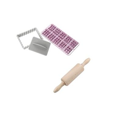 Zenker 9926060 emporte pièce biscuit et tampon lettre, emporte pièce biscuit personnalisé, mini rouleau à pâtisserie en bois, accessoires cuisine, gris, bois, 8,5 x 6,3 cm | 23 x 4,5 cm