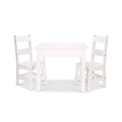 Melissa & Doug Table et chaises pour enfants en bois massif en blanc | meubles pour enfants | meubles en bois massifs | lot de 3 pièces | 72x20x60 cm | Cadeau pour les filles et les garçons | 3+ Ans