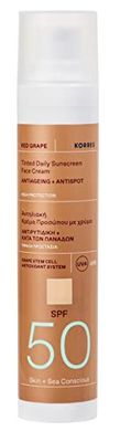 KORRES RED GRAPE - Crema solar facial tintada SPF 50 antienvejecimiento + antioscuros, dermatológicamente probada, vegana, 50 ml