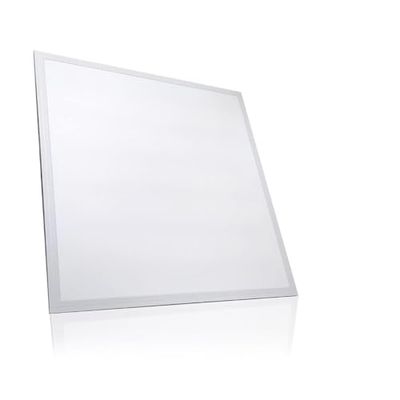 Verlicht je kamer met het 36 W ledpaneel, afmetingen 595 x 595 mm, helder licht van 6500 K en efficiëntie van 120 lm/W. Ideaal voor kantoren en commerciële omgevingen.