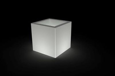 Kloris Porte-Pot Cube Moderne modèle ELLENICO 45 éclairé avec câble électrique Ampoule Incluse. IP65. 45 x 45 cm Hauteur 45 cm Profondeur Compartiment 15 cm.