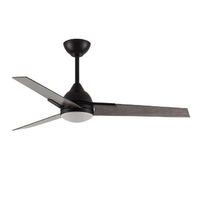 Brightium Ventilateur DC 22 W 3 pales gris, 6 vitesses, 3 couleurs, 2180 lm, 132D, avec télécommande, mémoire et minuterie pour rafraîchir les espaces.