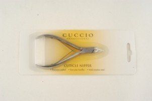 Pince à cuticules en métal Cuccio