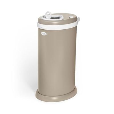 Ubbi Stalen geurvergrendeling luieremmer, geen speciale tas vereist geldbesparing, bekroond, modern design register must-have luieremmer, mat taupe