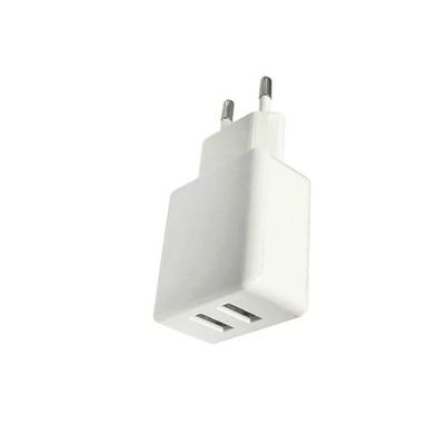 5 VDC wandlader met type C-kabel, ideaal voor het snel opladen en aansluiten van USB-apparaten.