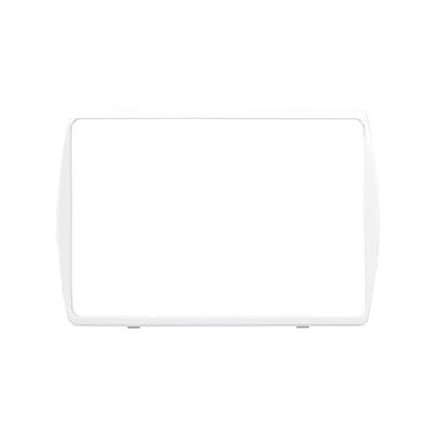 Pieza intermedia blanca, resistente y duradera, para reparación y mantenimiento en estructuras y decoraciones.